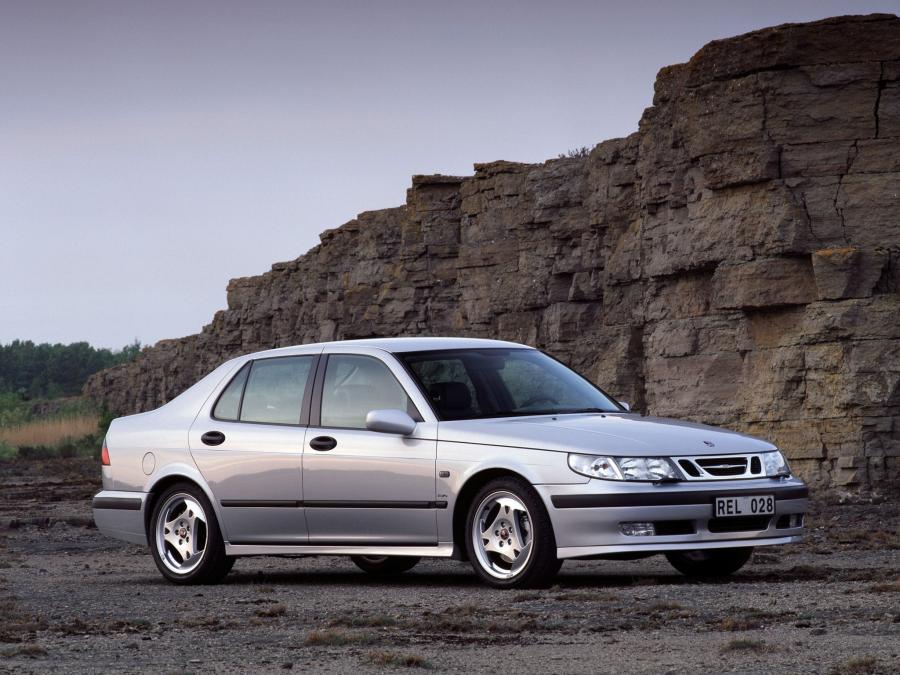  Saab 9-5 Aero Sedan 1999 года  (фото 12 из 31)